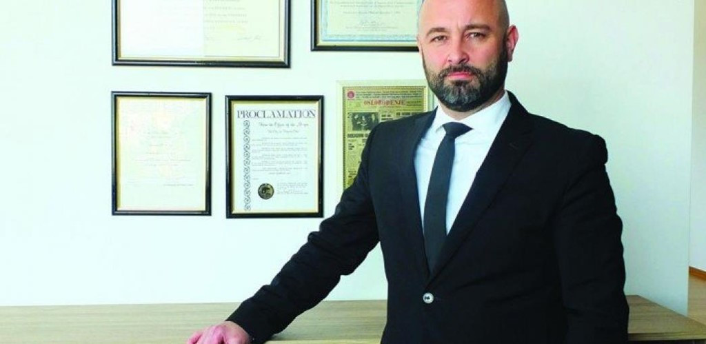 Direktor Mahmuzić sa studentima Ekonomskog fakulteta Univerziteta u Sarajevu